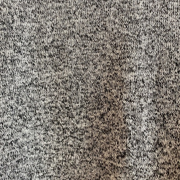 Ruffle Sleeve cold shoulder top - Picture 3 of 9